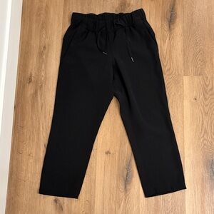 lululemon Black Drawstring 7/8 length Pants size 4
